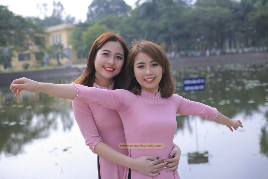 sweaty armpits Vietnamese girls