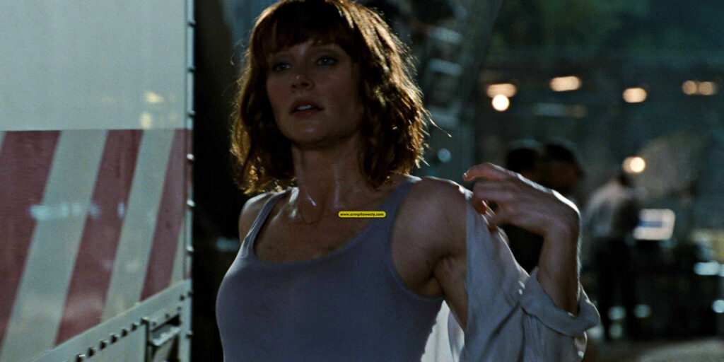 Claire Dearing sweaty armpits